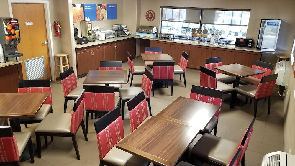 Comfort Inn Салида Экстерьер фото