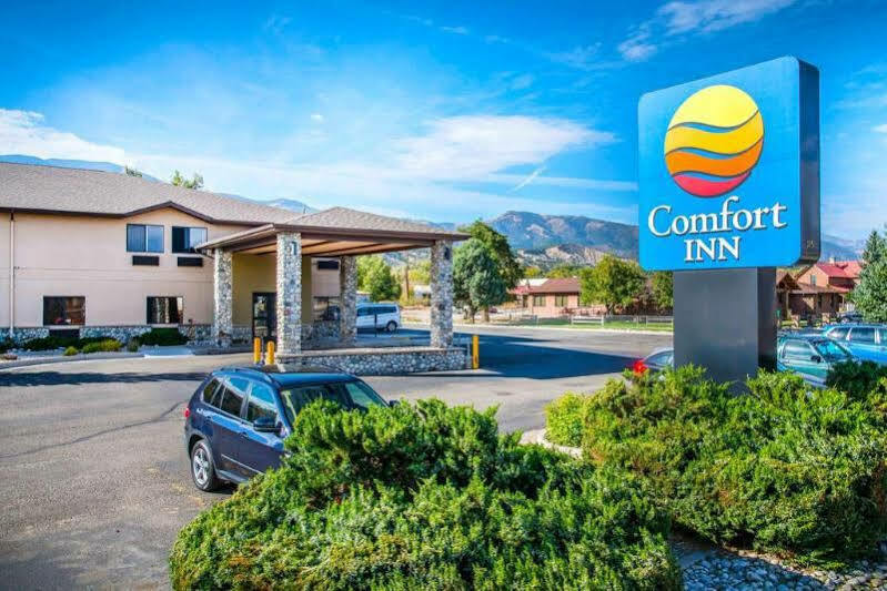 Comfort Inn Салида Экстерьер фото